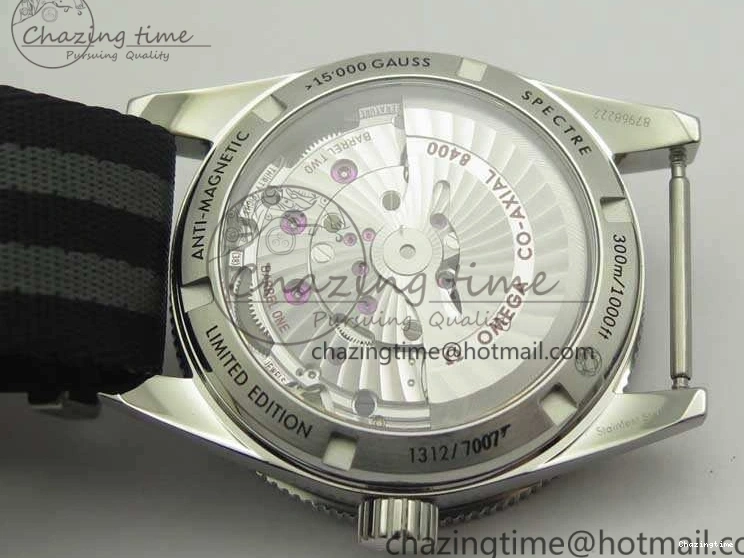 0401 EasyCare Seamaster 300 “Spectre” Limited Edition VSF 1:1 Best Edition On “007” Nato Strap A8400 Super Clone 8075